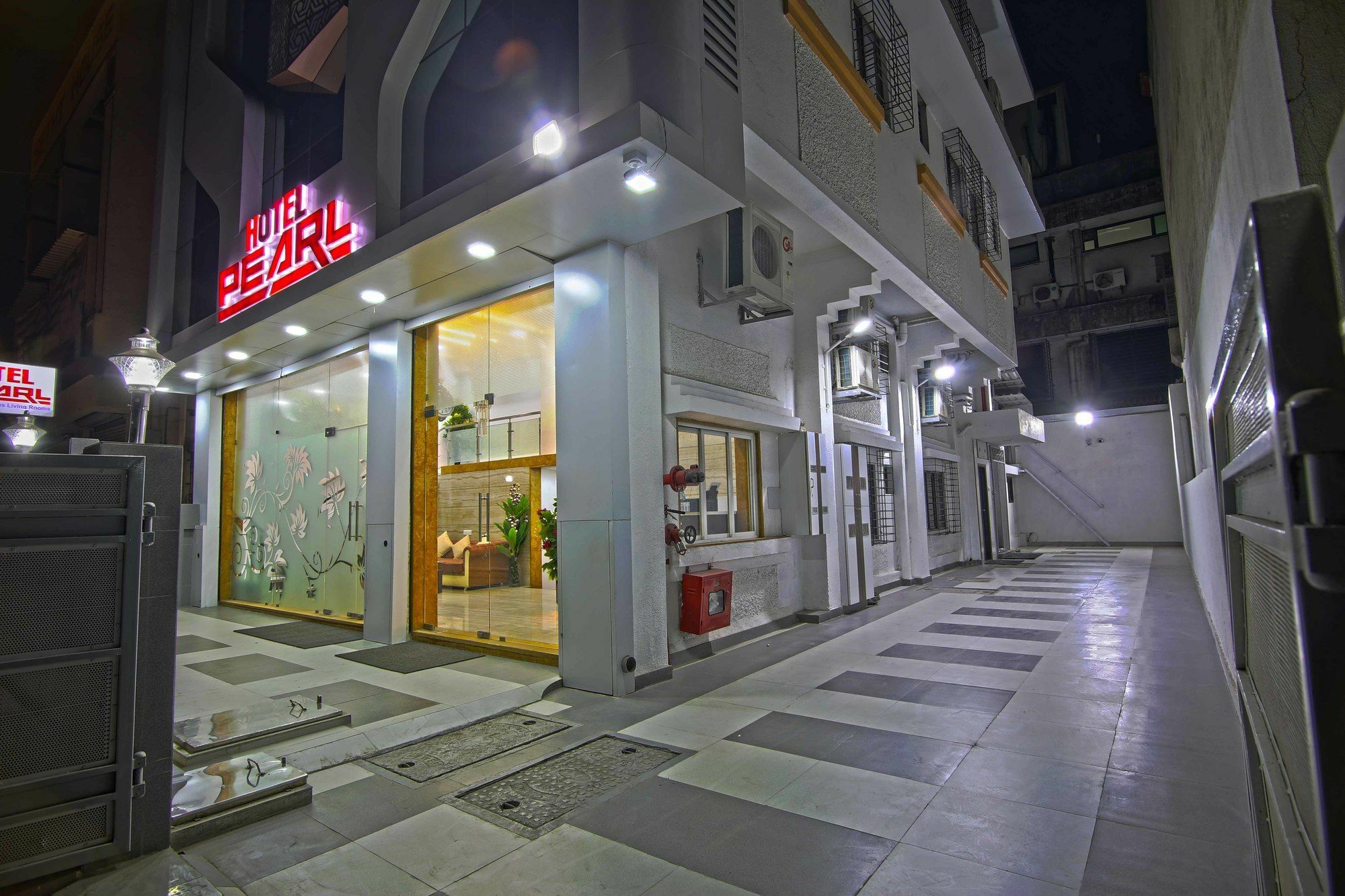 珍珠酒店 纳威孟买 外观 照片